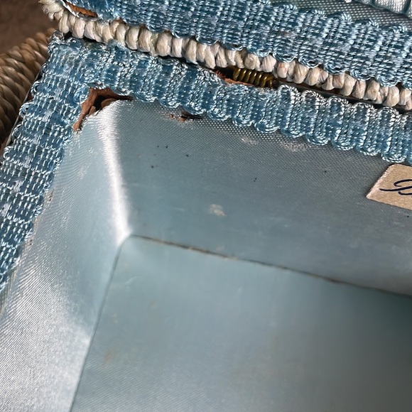 Mid-century Belding Corticelli Sewing Box - Made in Japan - Picture 6 of 12